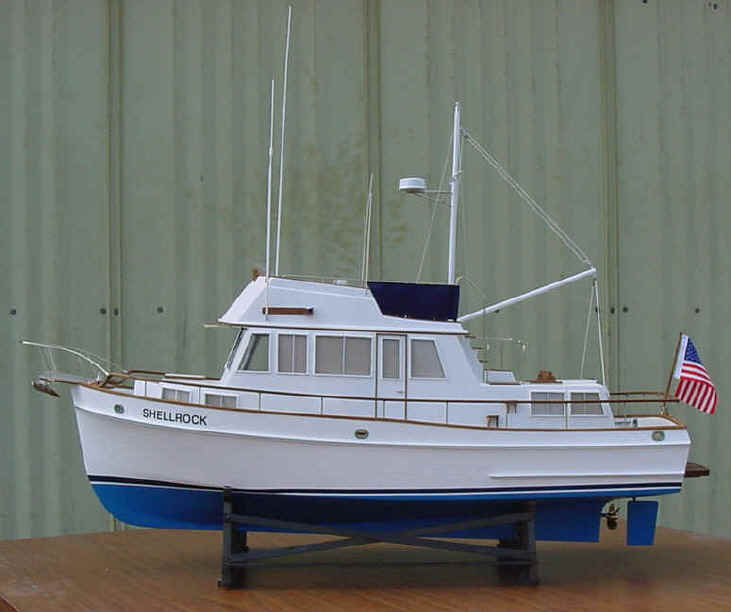 Grand Banks Model クラシックヨット 1:20スケール The GRAND BANKS - Classic Yacht by AMATI - Scale 1/20